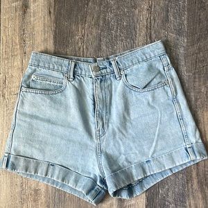 GAP Jean Shorts size 27